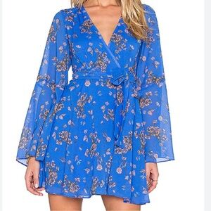 Free People Lilou Chiffon Dress Size Large Blue Floral Bell Fairy Sleeve